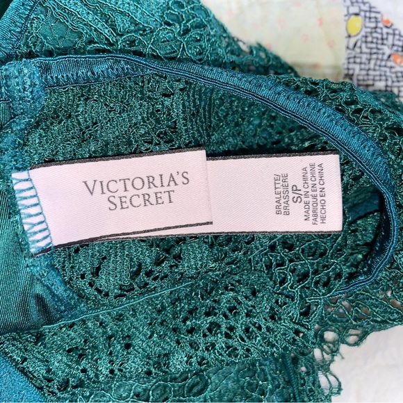 VICTORIA’S SECRET - Bundle of 2 - Lace Bralettes / Bras - Periwinkle & Emerald S - Picture 3 of 11